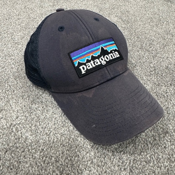 Patagonia Logo P-6 Trucker Hat - Picture 2 of 6
